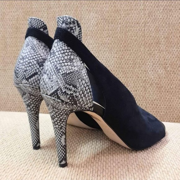 Size 7.5 Black WHBM Open Toe High Vamp High Heel Shoes - Picture 3 of 4